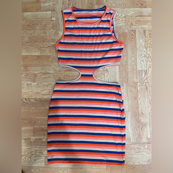 NWT Wdirara women’s cutout stripped front bodycon mini dress size L - Picture 5 of 11